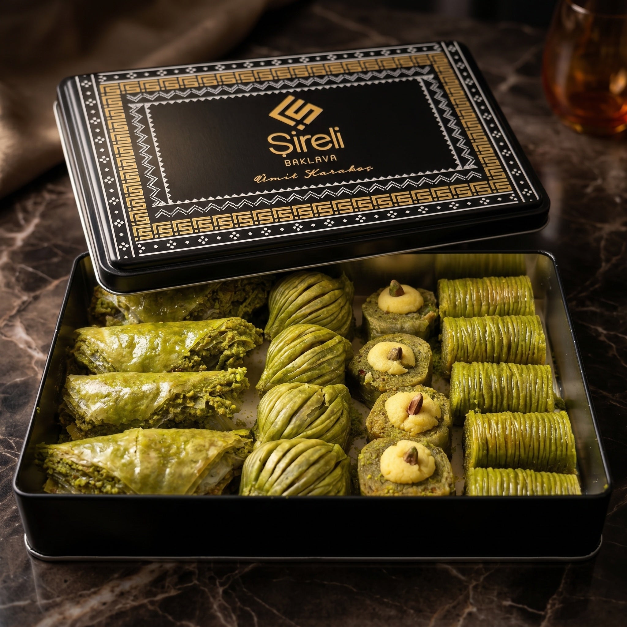 Premium Metal Kutu Yoğun Fıstıklı Karışık