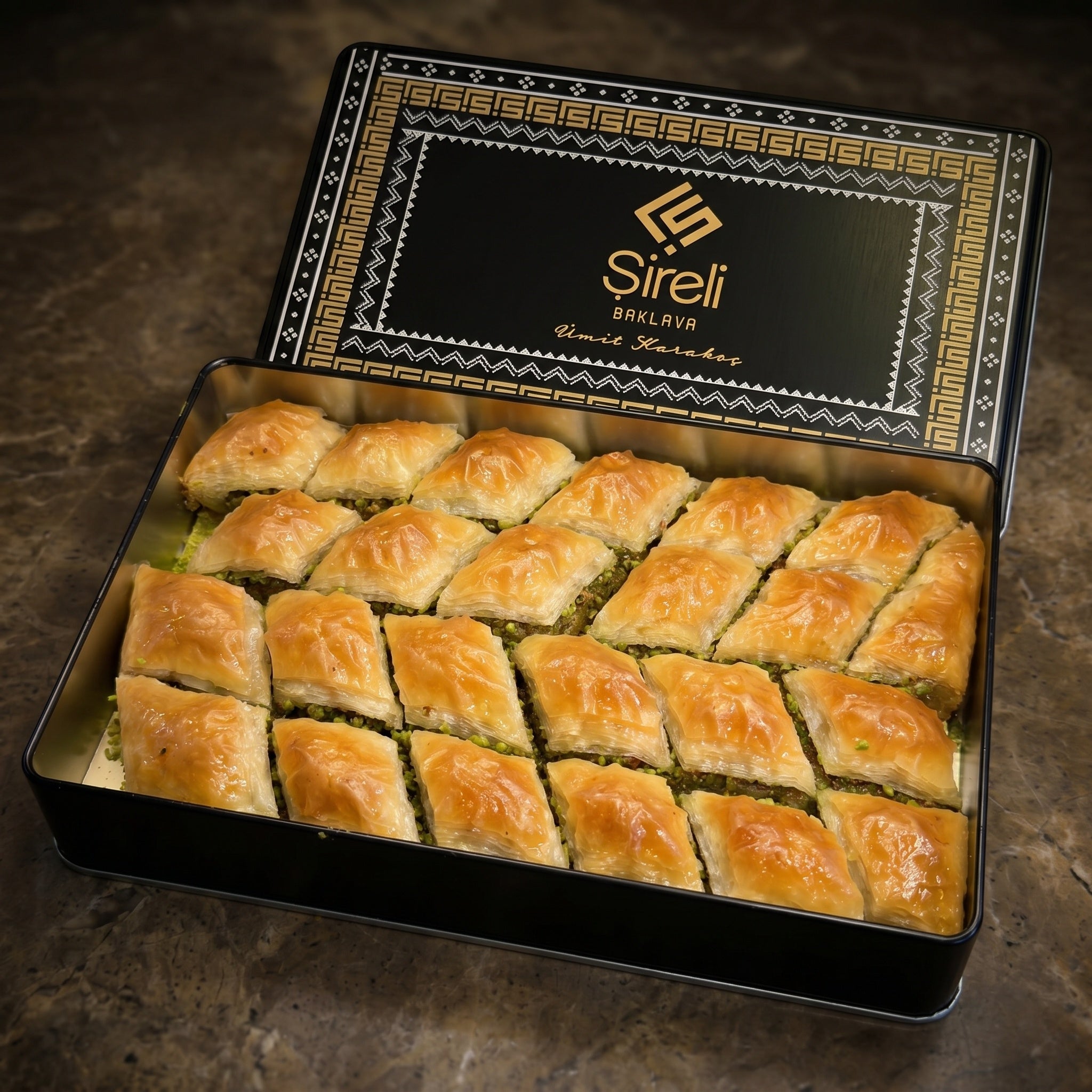 Premium Metal Kutu Fıstıklı Baklava