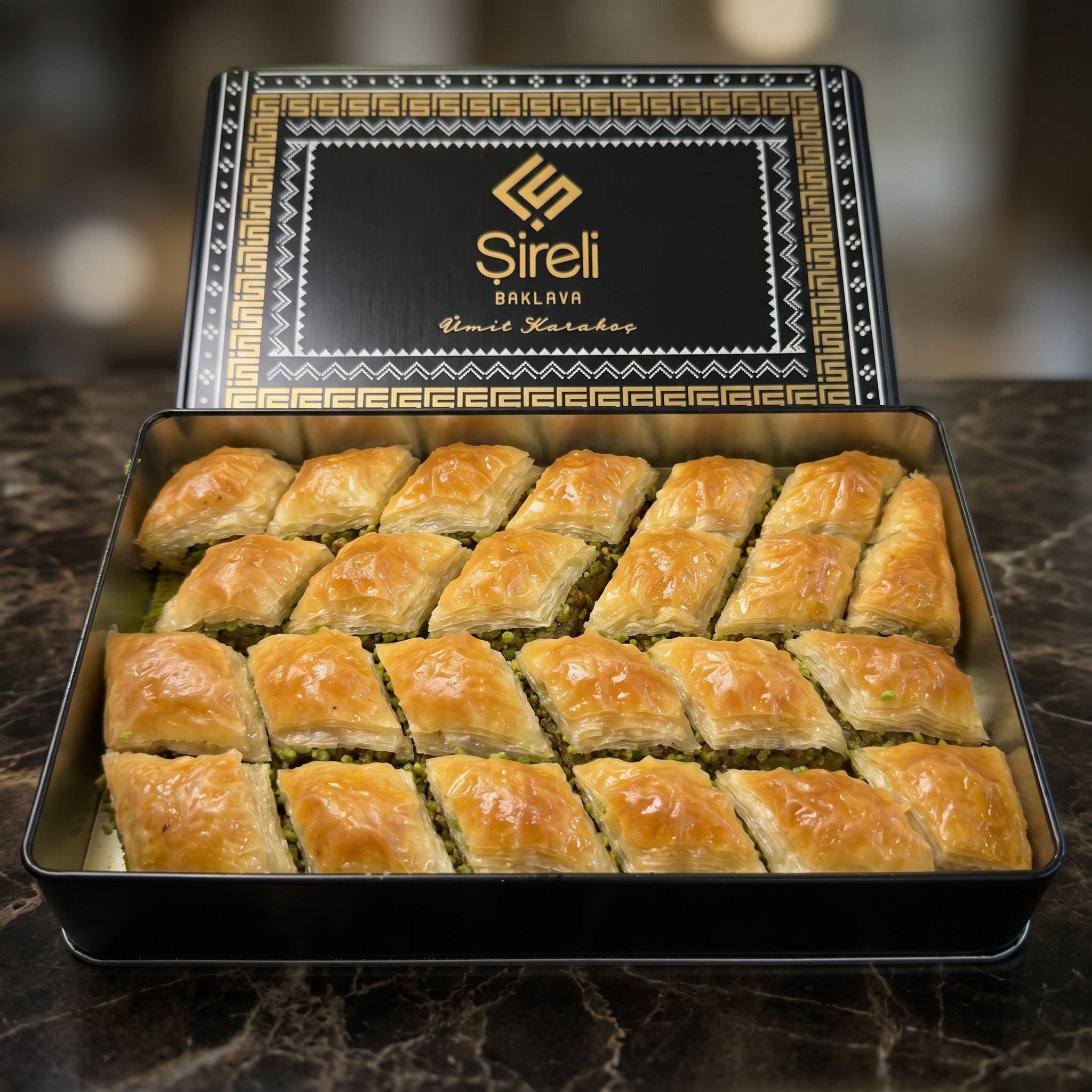 Premium Metal Kutu Fıstıklı Baklava