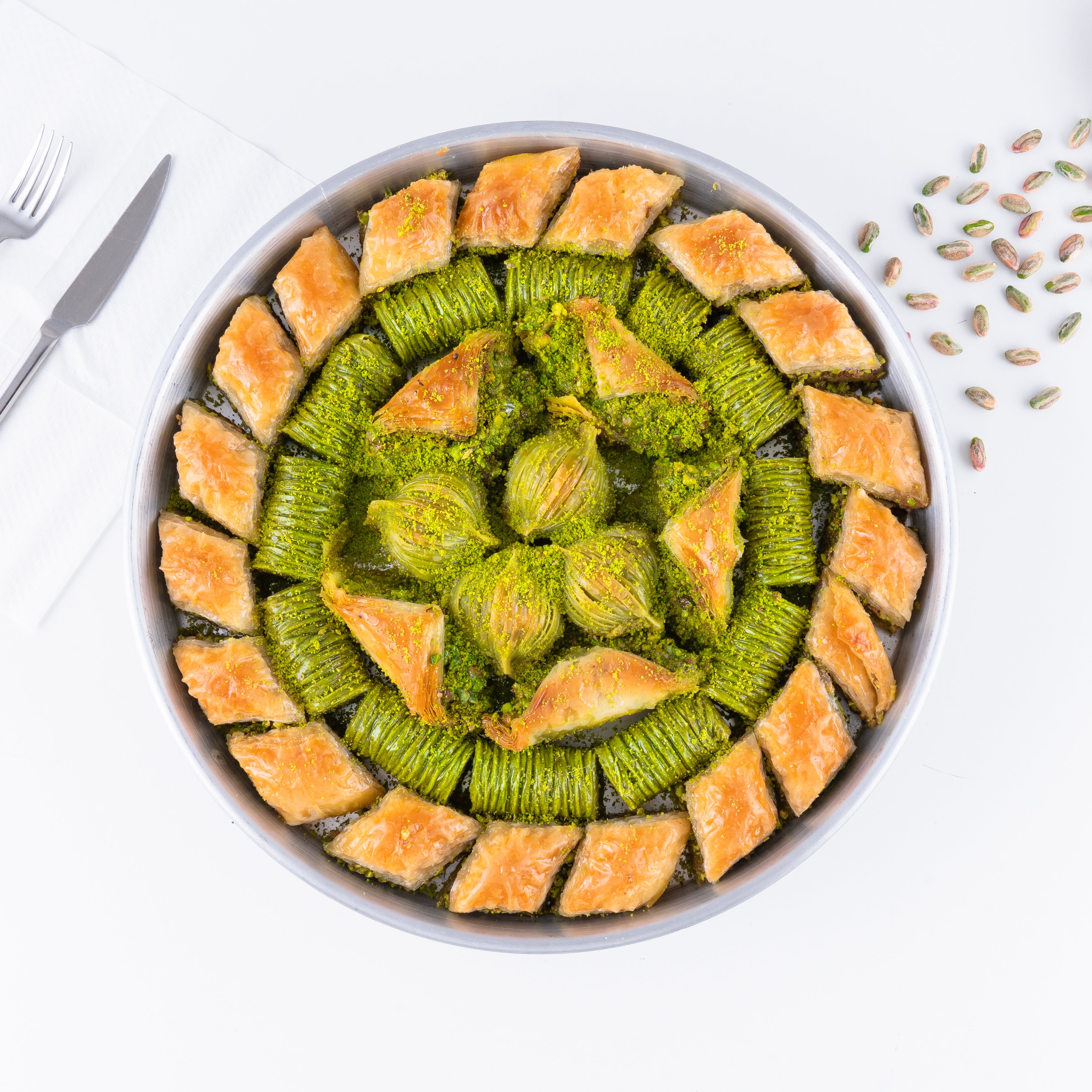 Karışık Baklava – 1,7 kg Tepsi Seti