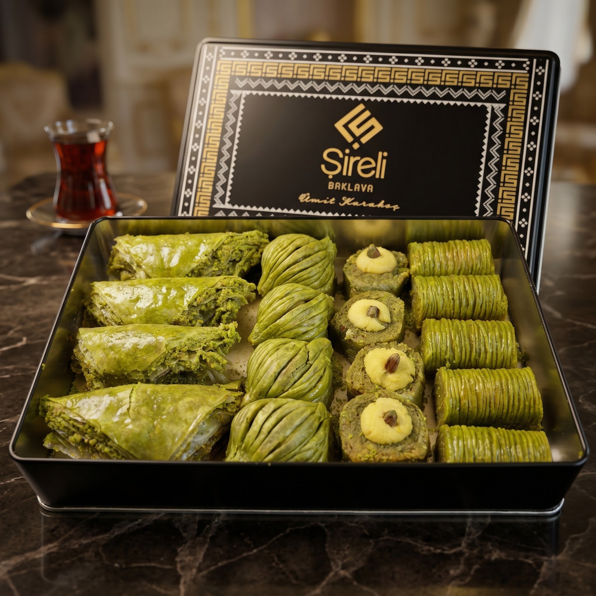 Premium Metal Kutu Yoğun Fıstıklı Karışık
