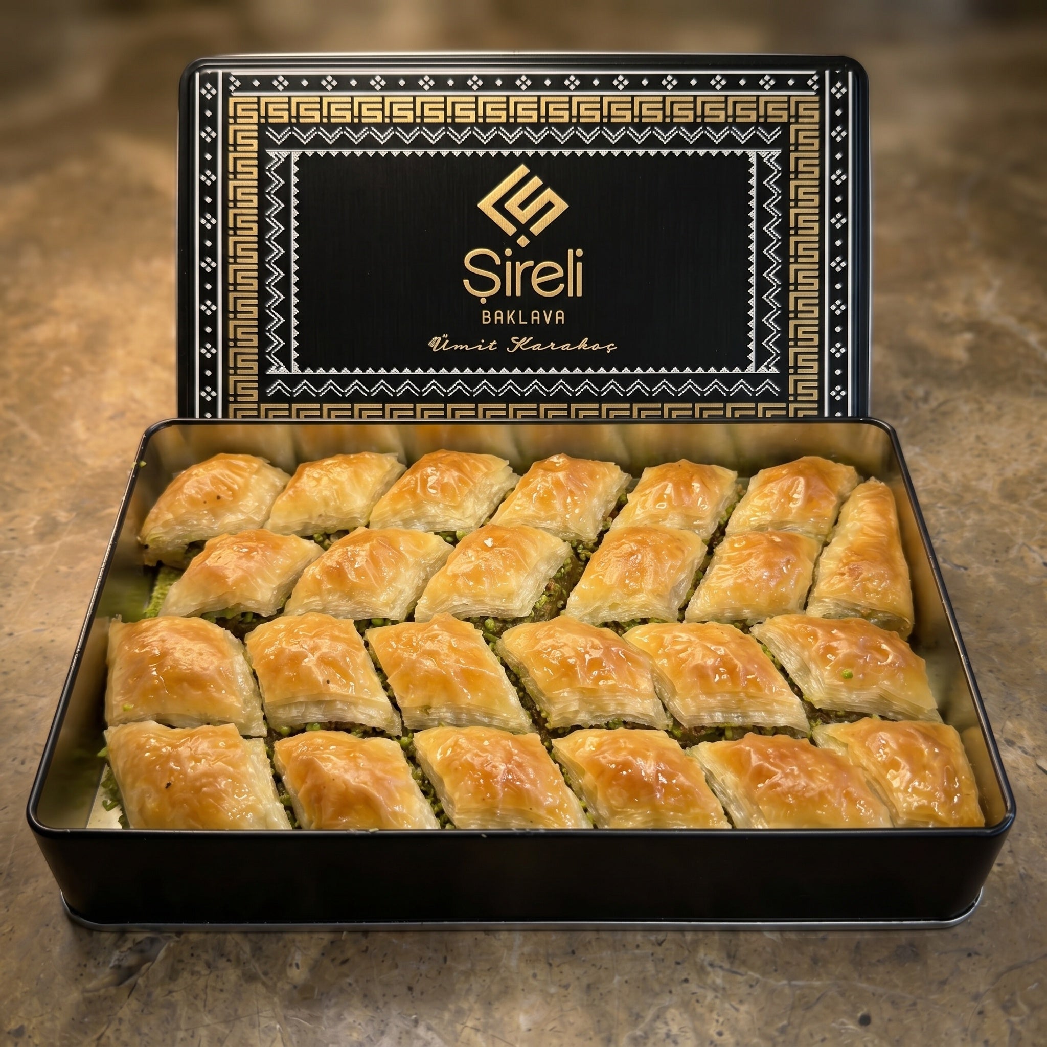 Premium Metal Kutu Fıstıklı Baklava